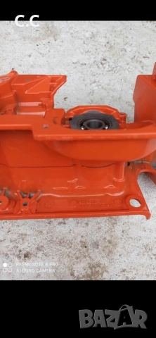 Огинален картер за хускварна262хр, снимка 4 - Моторни триони/резачки - 53245347