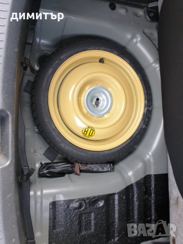 Mazda 2 1.3i 75kc -на части, снимка 6 - Автомобили и джипове - 30541747