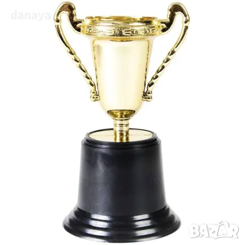 3644  Имитация на златна купа за победа статуетка, 13 см , снимка 3 - Декорация за дома - 49450285