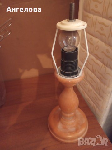 Нощна лампа, снимка 3 - Настолни лампи - 39987934