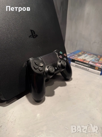 КАТО ЧИСТО НОВ Ps4 1TB + GTA 5 + Watch Dogs 2 + F1, снимка 4 - PlayStation конзоли - 54312893