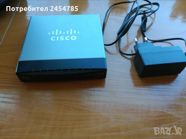 Суич CISCO - Linksys SF100D-08, снимка 2 - Суичове - 29462127