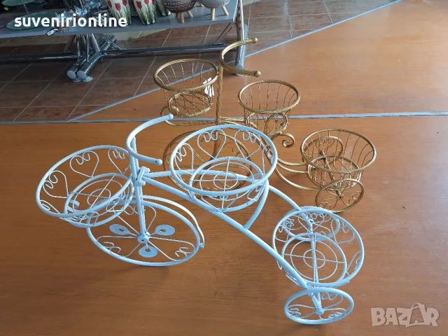 метален цветарник колело, снимка 6 - Градински мебели, декорация  - 50410667