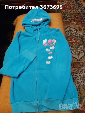 Суичър в нежен цвят за  ежедневно  ползване