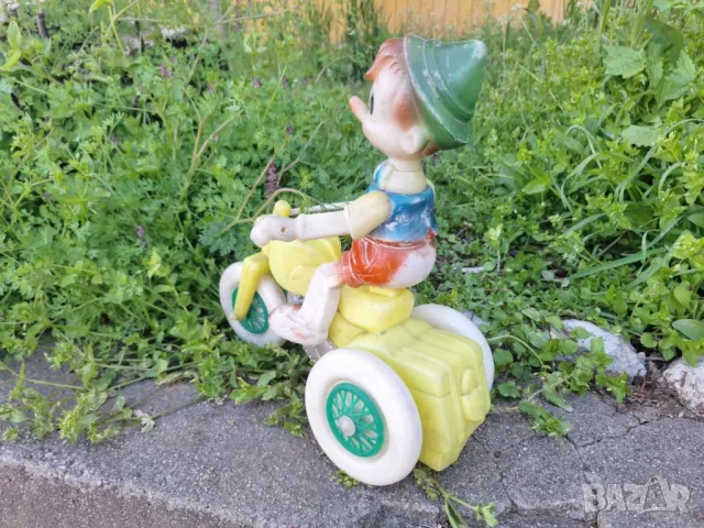 Стара рядка играчка.Пинокио мотоциклет., снимка 2 - Антикварни и старинни предмети - 49900856