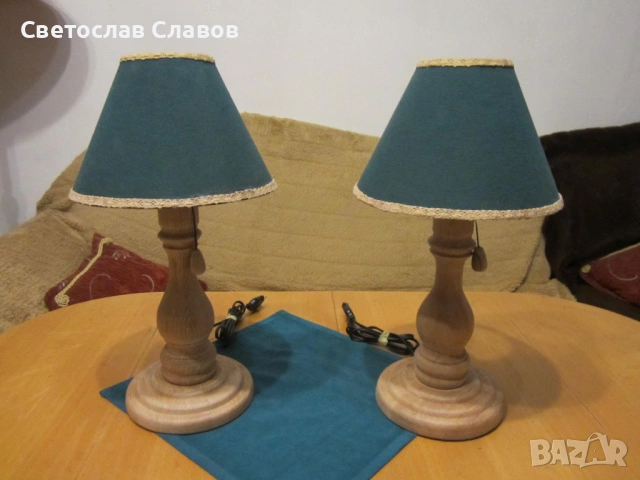 Комплект настолни /нощни/ лампи със стойки от натурален дъб 3