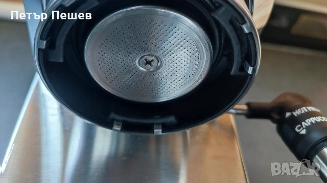 180лв. Кафемашина Delonghi Dedica EC685 перфектно еспресо кафе крема цедки E.S.E. pods Делонги , снимка 10 - Кафемашини - 52812656