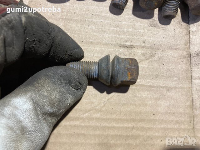 Продавам Болтове с Шайба за Джанти Mercedes Истински М14х1.50х19, снимка 2 - Аксесоари и консумативи - 44312584