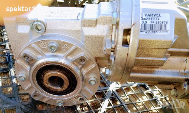 Марков двойно червячен редуктор 9.57 об/Мин., снимка 5 - Други машини и части - 39975193