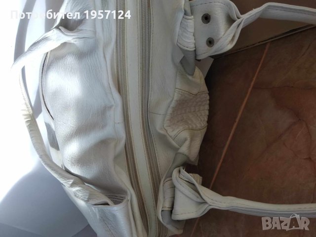 Бяла дамска чанта, снимка 4 - Чанти - 42545031