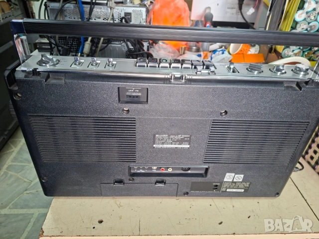 Радиокасетофон SHARP GF-8585, снимка 3 - Радиокасетофони, транзистори - 49741437