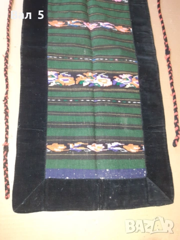 Автентична тъкана вълнена престилка , носия, снимка 3 - Антикварни и старинни предмети - 53875493