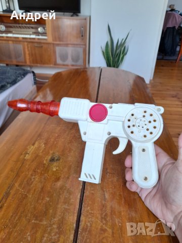 Стара детска играчка автомат, снимка 2 - Колекции - 37470311