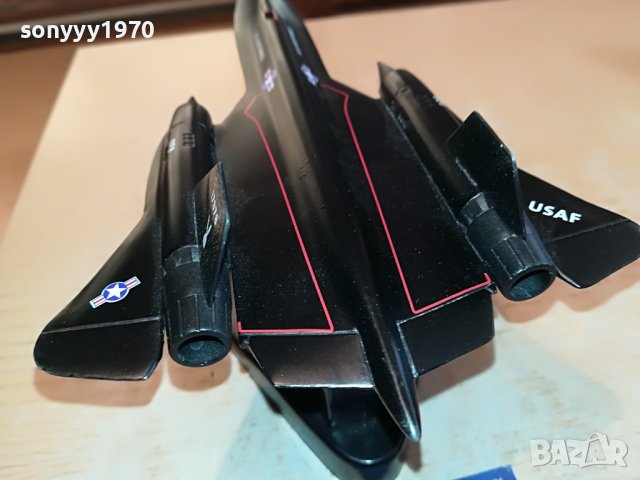 LOCKHEED SR-71 BLACKBIRD U.S.AIR FORCE МЕТАЛЕН САМОЛЕТ 2002231720, снимка 8 - Колекции - 39742890