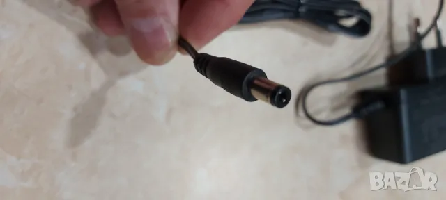 Адаптер moso 12V / 1.5A / 18w / с мъжки жак, снимка 4 - Друга електроника - 48633468