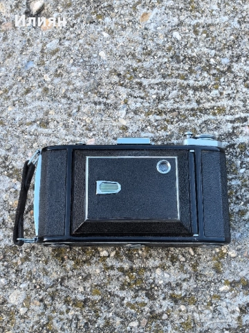 Фотоапарат ZEISS, снимка 2 - Антикварни и старинни предмети - 52071269