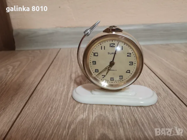 Стар рядък будилник, снимка 2 - Антикварни и старинни предмети - 55903583