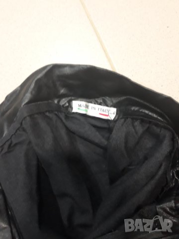 Черна къса кожена пола, италианска, естествена кожа, снимка 3 - Поли - 31356387