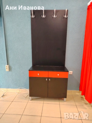 Портманто в червено и черно  97.79 лв. / 50 €, снимка 2 - Портманта - 53973783