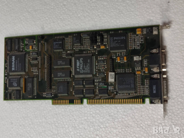 Платка ISA видео ускорител за ретро компютър