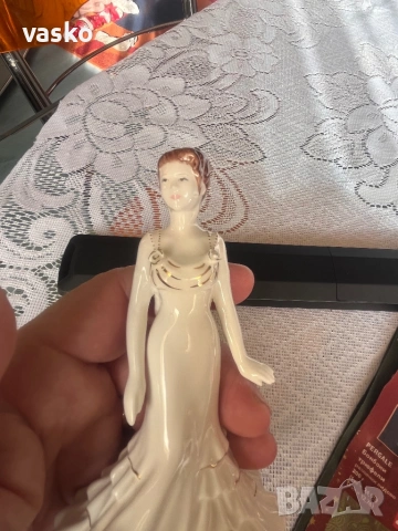 Фигурка COALPORT-13см, снимка 2 - Статуетки - 53218820