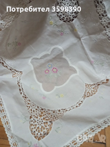 Памучна покривка с ръчна бродерия , снимка 2 - Покривки за маси - 54081873