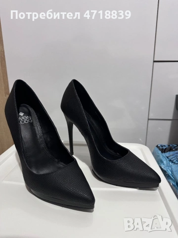 Черни обувки на ток, снимка 6 - Дамски обувки на ток - 53293743