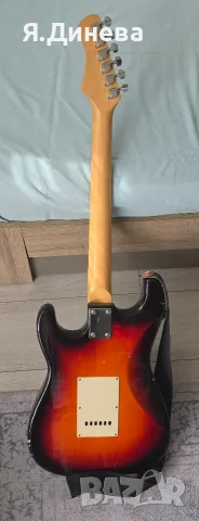 Електрическа китара Jantander, снимка 4 - Китари - 56451320