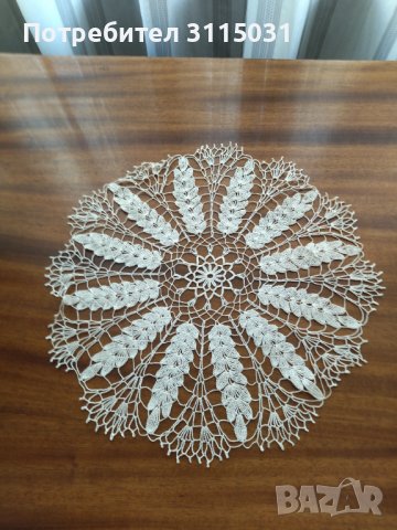 Плетива ръчно изработени на една кука