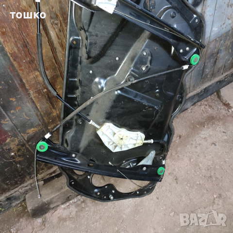 Механизъм за прозорец на Пасат 6, снимка 4 - Части - 36478513