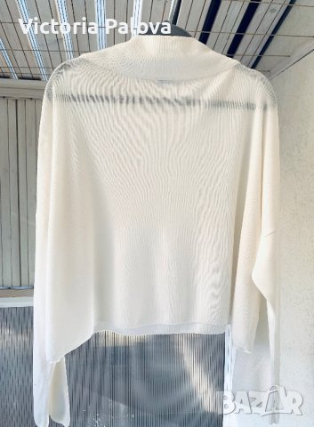 Скъпа блуза кроп  FRILO SWISS MADE, снимка 3 - Блузи с дълъг ръкав и пуловери - 44254144