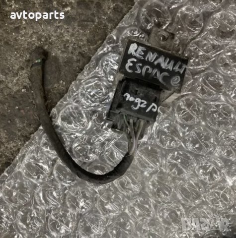 Renault grand espace 2005година 2.2d 150ks реле подгревни свещи, снимка 2 - Части - 40476373