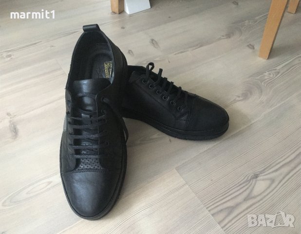 Нови кожени спортни обувки 41 и 43 номер 