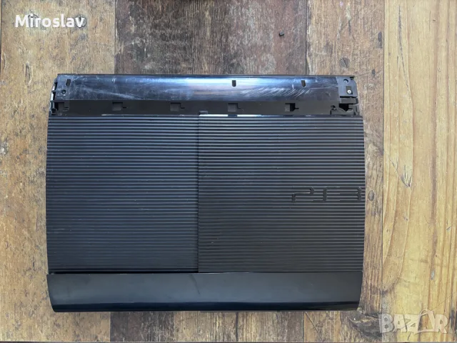 Продавам хакнат PS3 Super Slim- 41 игри