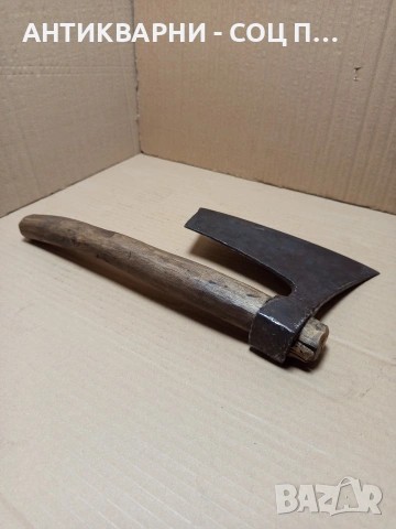 Соц Стара Ръчно Кована Дърводелска Брадва Кривица. Номер 605., снимка 4 - Антикварни и старинни предмети - 53224738