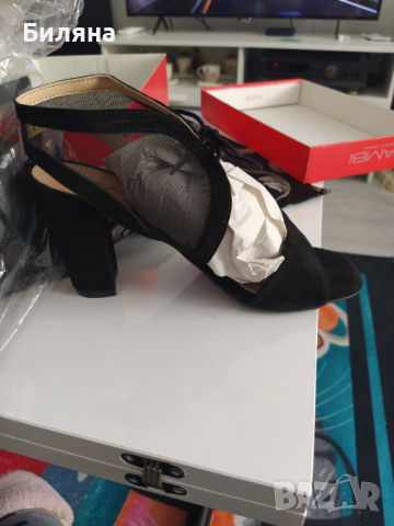 Дамски сандали