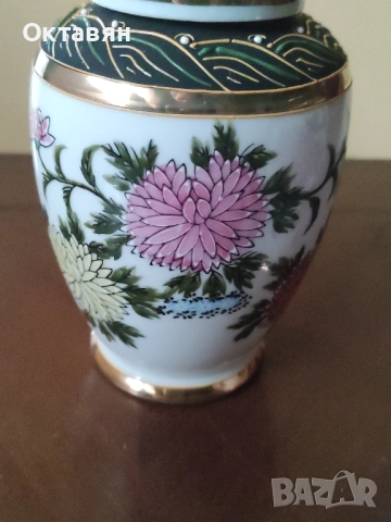 Порцеланова ваза,вази, снимка 3 - Вази - 52854296