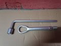 Ключ за гуми и кука за Mercedes, снимка 2