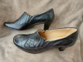 Нови кожени български обувки, снимка 1 - Дамски обувки на ток - 42299645