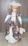 Порцеланова кукла със стойка , снимка 1 - Кукли - 44451624