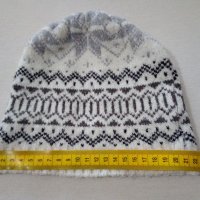 Детски зимни шапки , снимка 5 - Шапки, шалове и ръкавици - 38229382