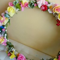 Ръчно изработена кръгла украса с цветя с диаметър 70см, снимка 2 - Декорация за дома - 36746751