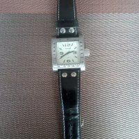 Продавам стилен,мъжки часовник"ONE MAN SHOW".Работещ., снимка 1 - Мъжки - 39779921