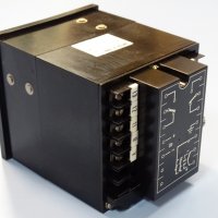 Терморегулатор Lumel RE60A2M2 20-1300°C 220V AC, снимка 6 - Резервни части за машини - 38282286