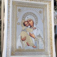 Икона "Света Богородица" с дървена рамка и стъкло. Размери - 57,50см височина / 44 см ЦЕНА - 175 ЛВ, снимка 1 - Икони - 37573726