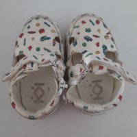 Буйки за прохождане, снимка 1 - Детски обувки - 37453161