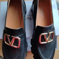 нови дамски обувки, снимка 1 - Дамски ежедневни обувки - 42636157