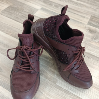 нови дамски обувки в цвят бордо 41номер 35лв, снимка 3 - Маратонки - 44595992