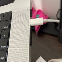 Силиконови антипрахови протектори за Apple Macbook Pro / Air, снимка 3 - Лаптоп аксесоари - 37596984