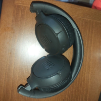 Безжични слушалки на JBL  чисто нови, снимка 1 - Безжични слушалки - 44671397
